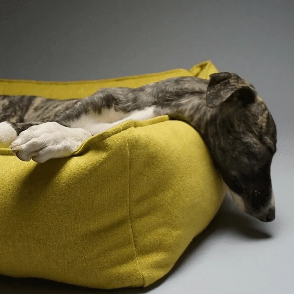 MØVIK Luxury High Side Dog Bed by Labbvenn in Honey