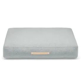 Oslo Luxury Dog Bed by Labbvenn in Cloud